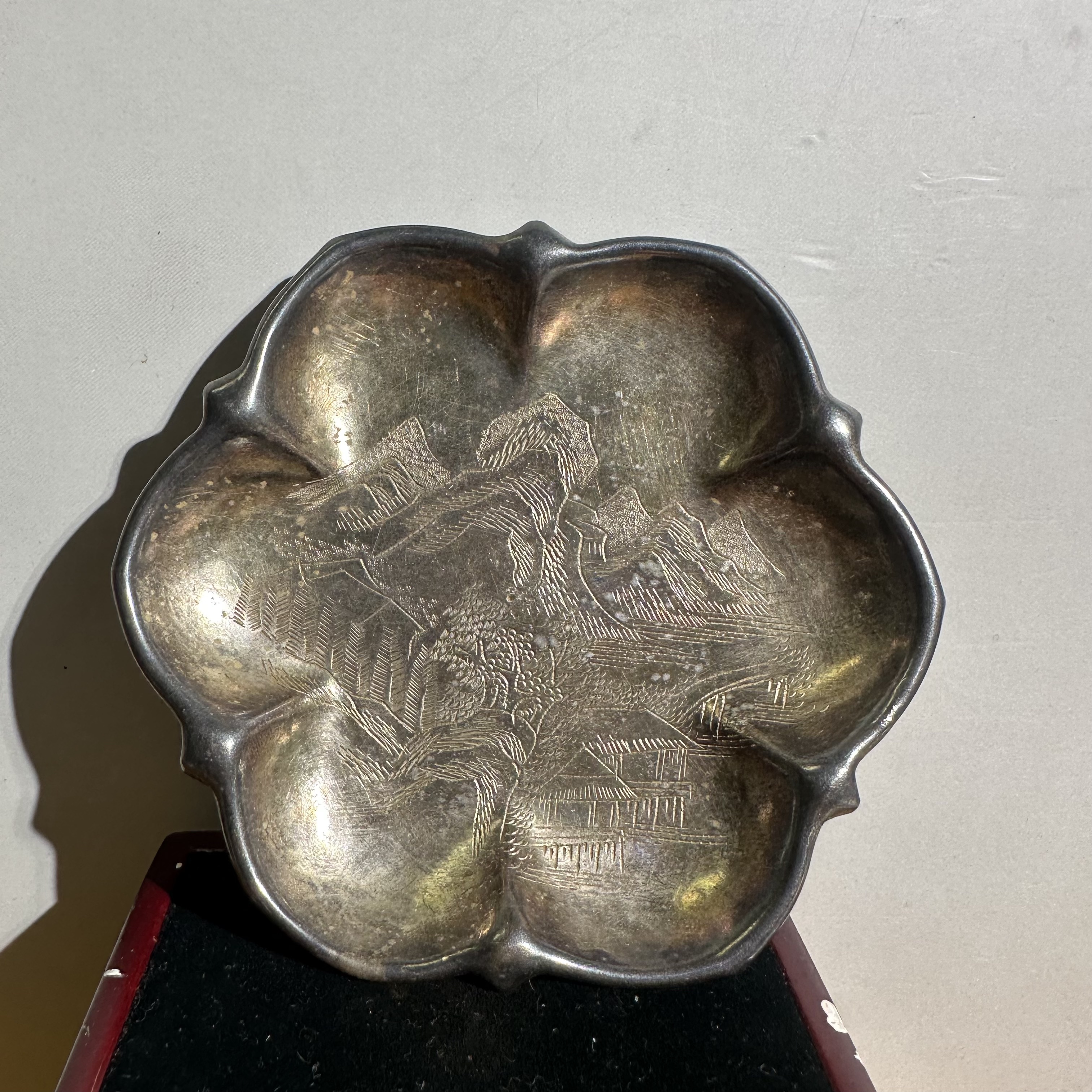 民国/山水图錾刻银盘/全品/T817026/美82/北京朝阳文物