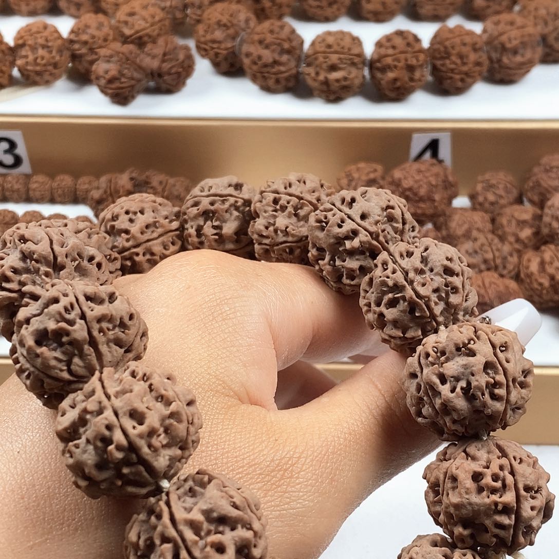 金刚菩提手串山*风原生态大金刚