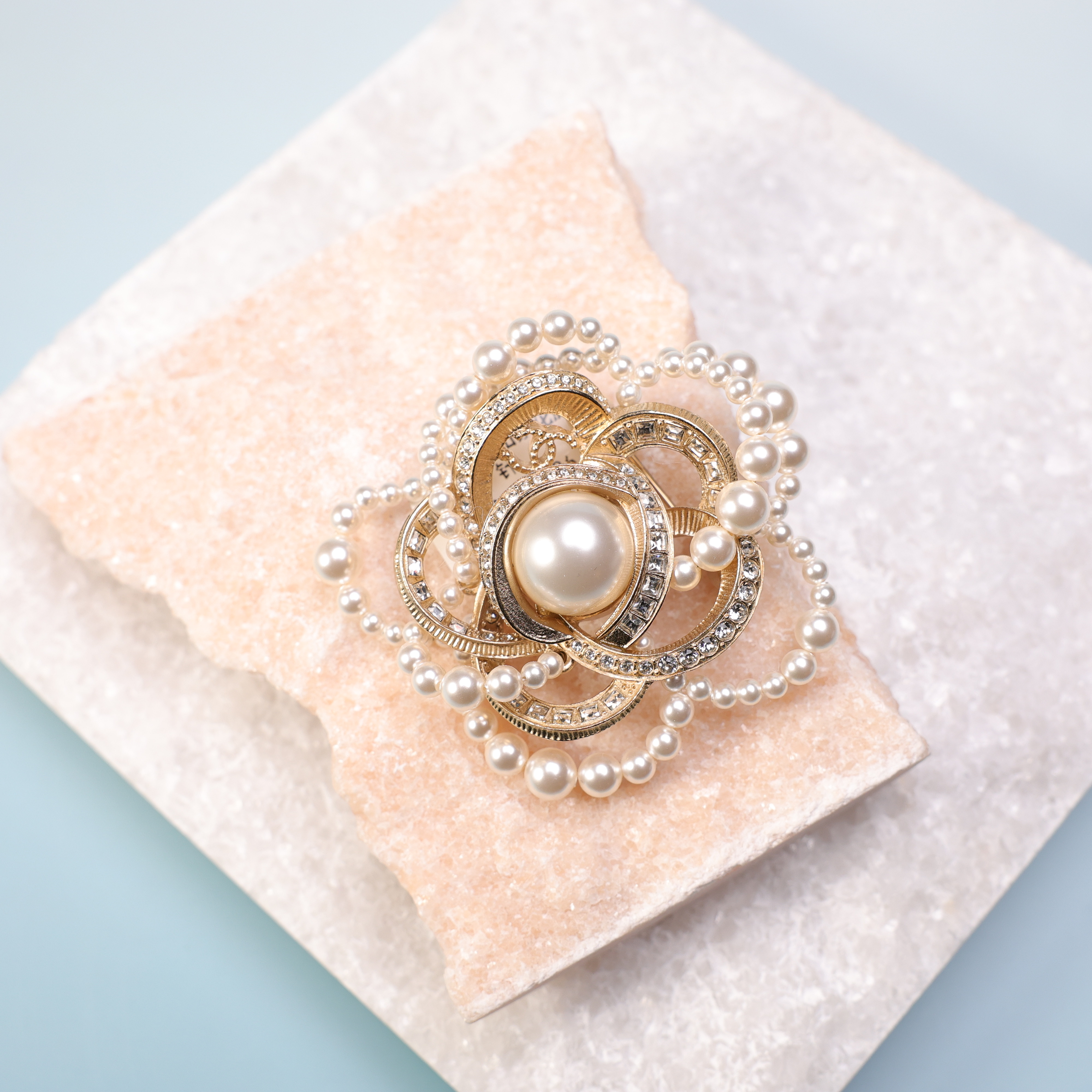 95新 Chanel/香奈儿 柚礼中古/香奈儿珍珠山茶花胸针NM601006