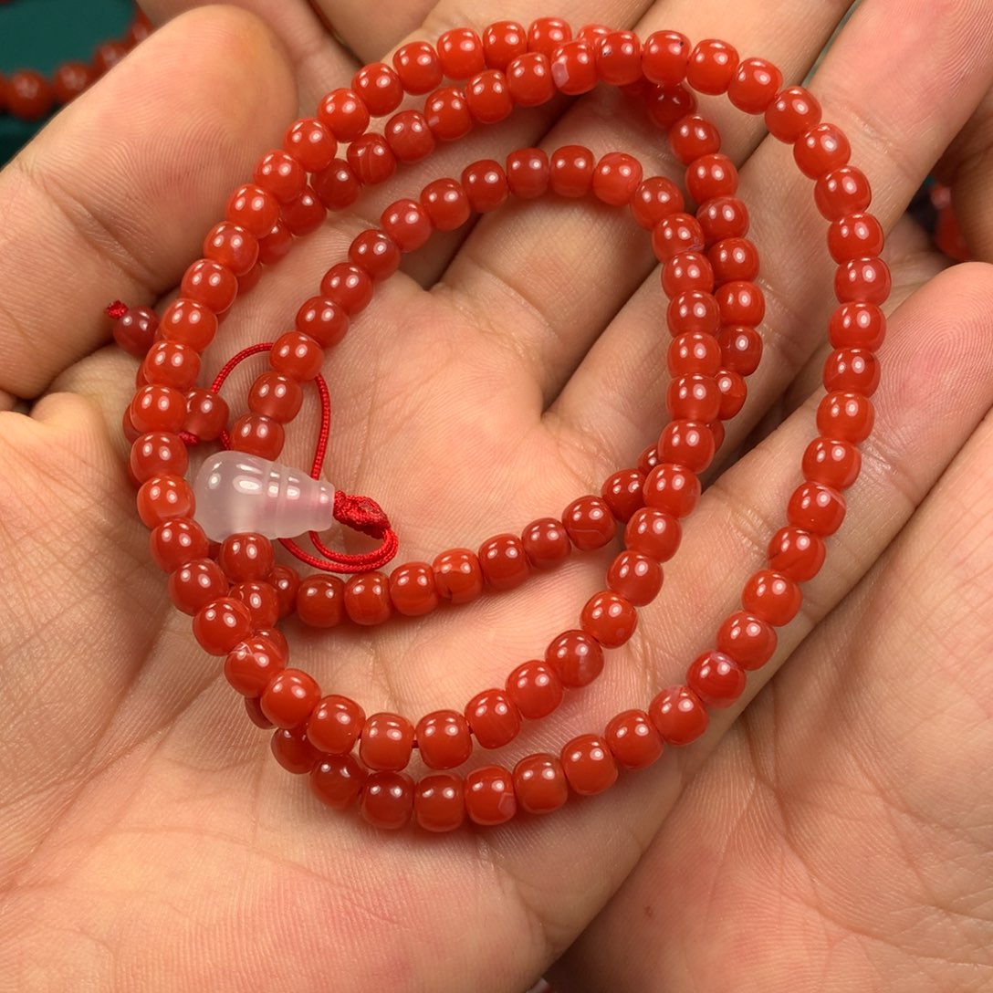 南红玛瑙挂件未镶嵌何**粉