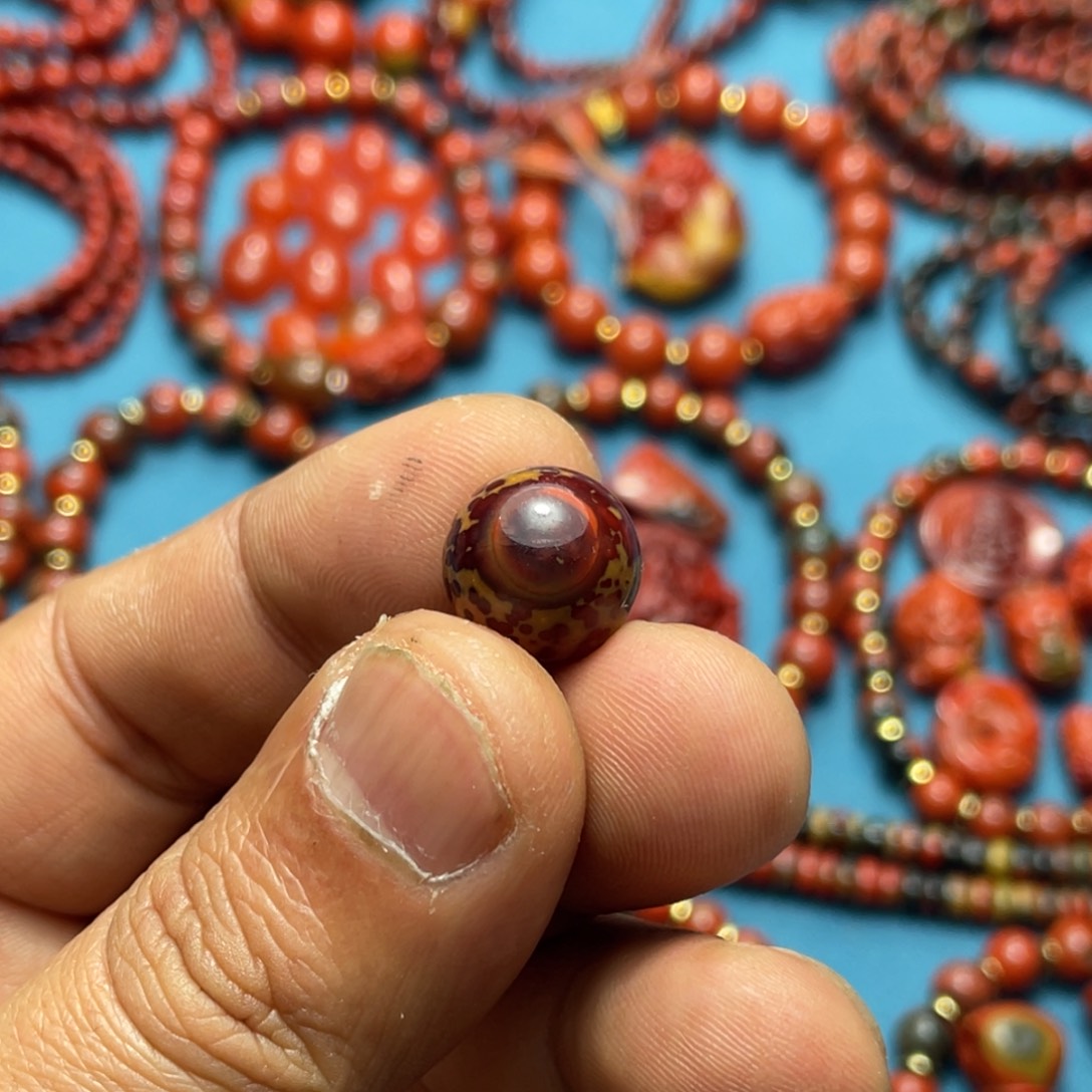 黑***授南红玛瑙未镶嵌手链13+单珠