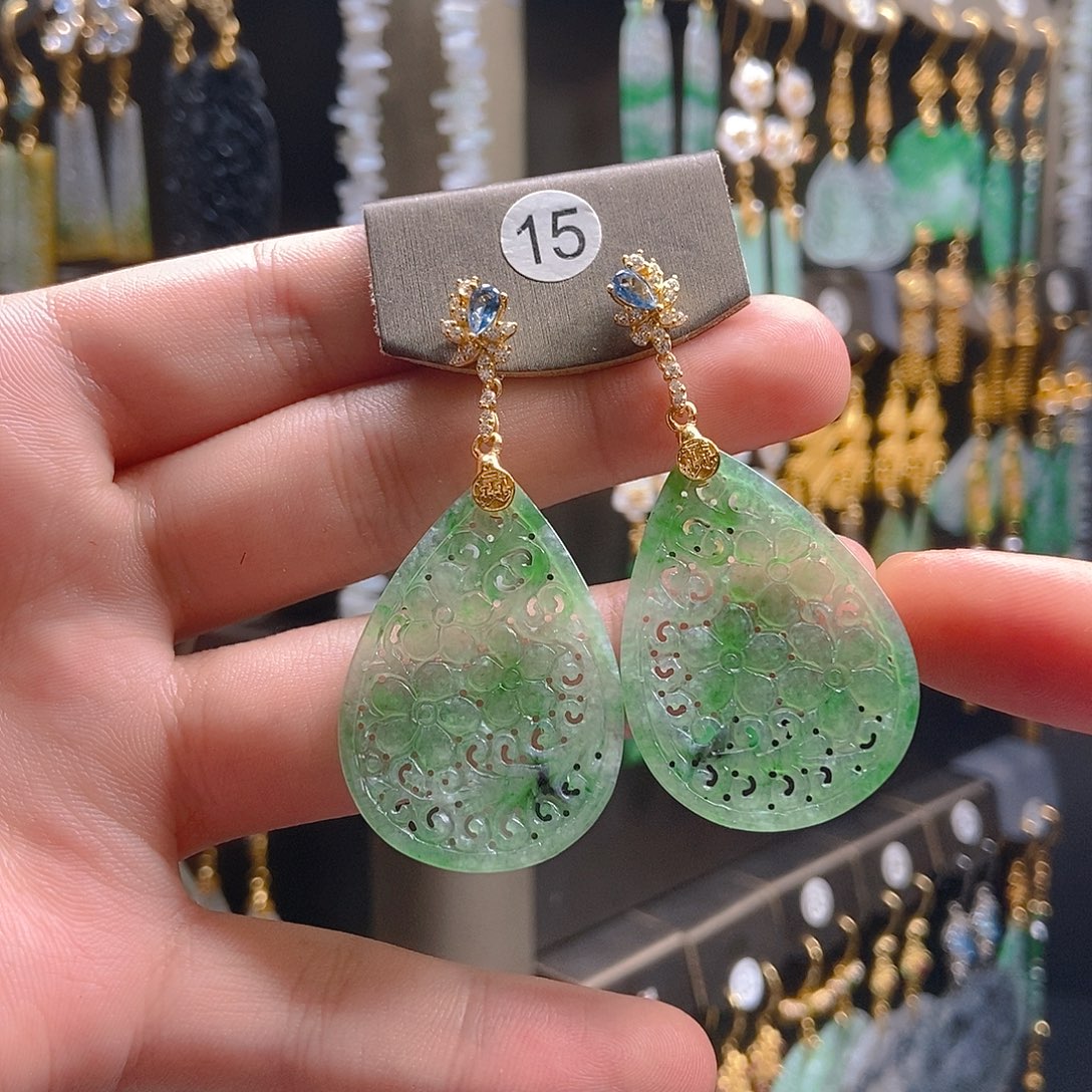 翡翠未镶嵌耳饰翡翠