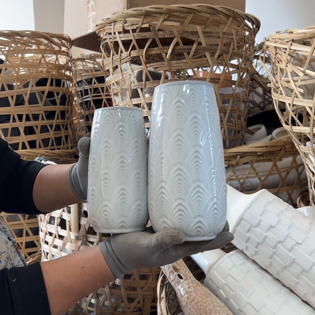 摆件113 号高中低温陶瓷工艺瓶（部分微瑕）