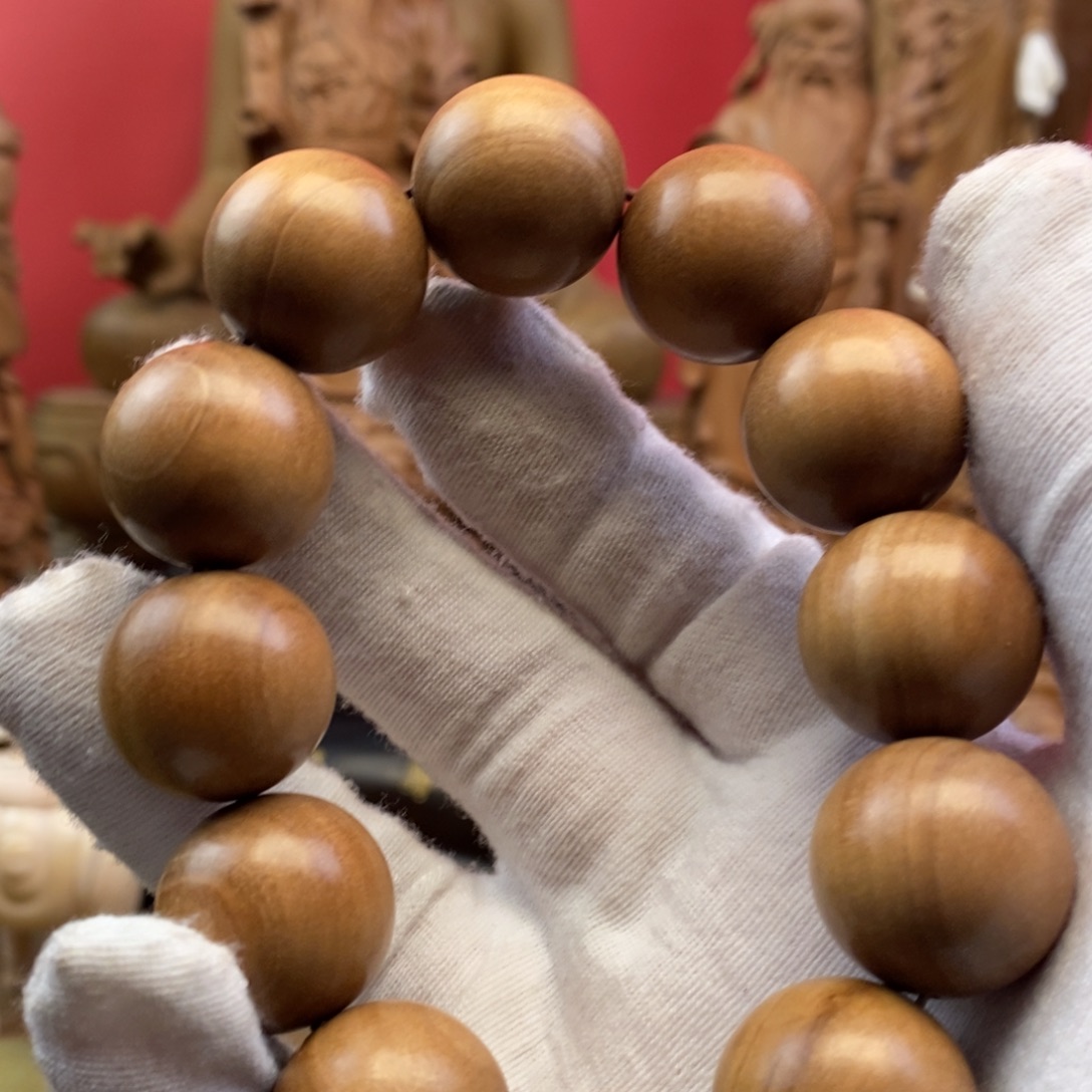 檀香木迈索尔老山檀香2.0手串