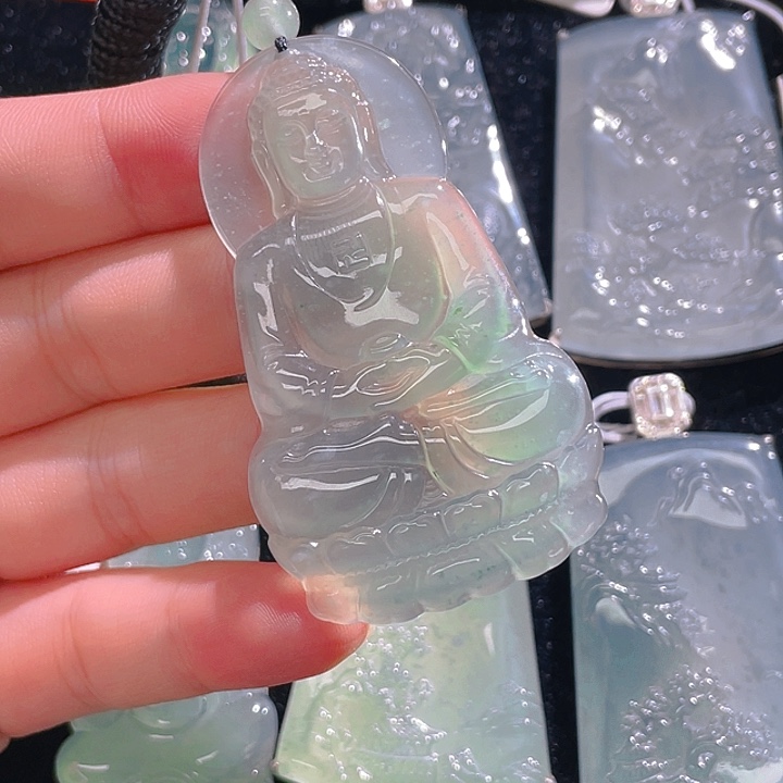 翡翠颈饰未镶嵌58，