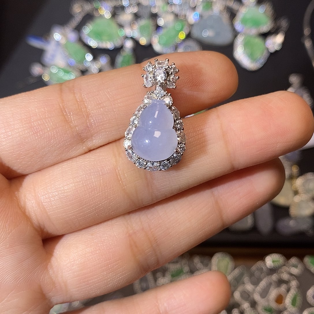 翡翠银S925镶嵌颈饰翡翠