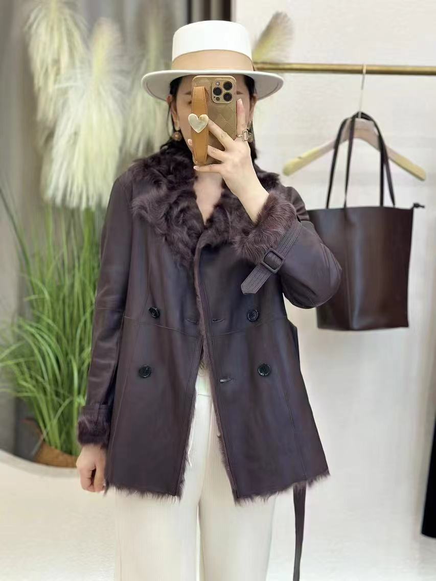 COCO NOTES[小湖羊]MW051中长款袖袢皮毛一体外套