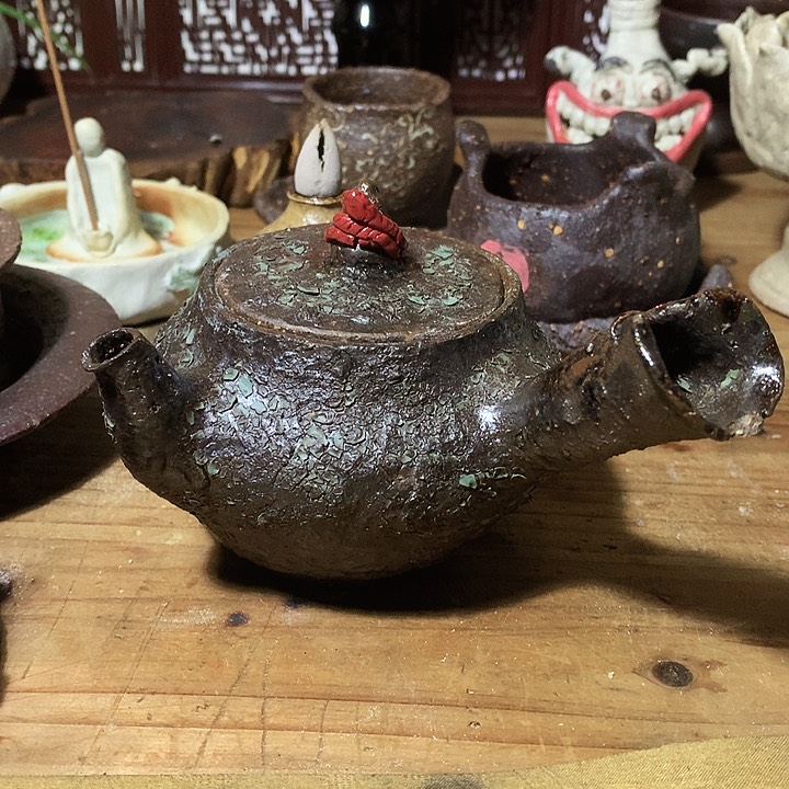 贵*兴景德镇陶瓷艺术叶里手捏壶