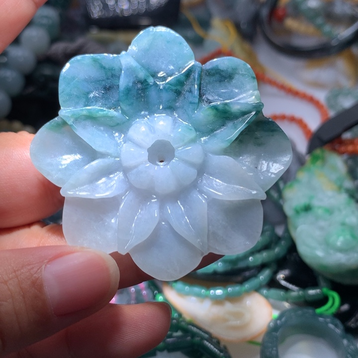 翡翠颈饰未镶嵌保真天然A货翡翠