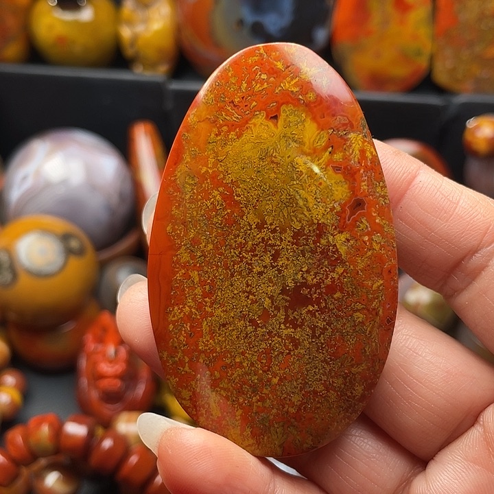 玛瑙/玉髓颈饰未镶嵌