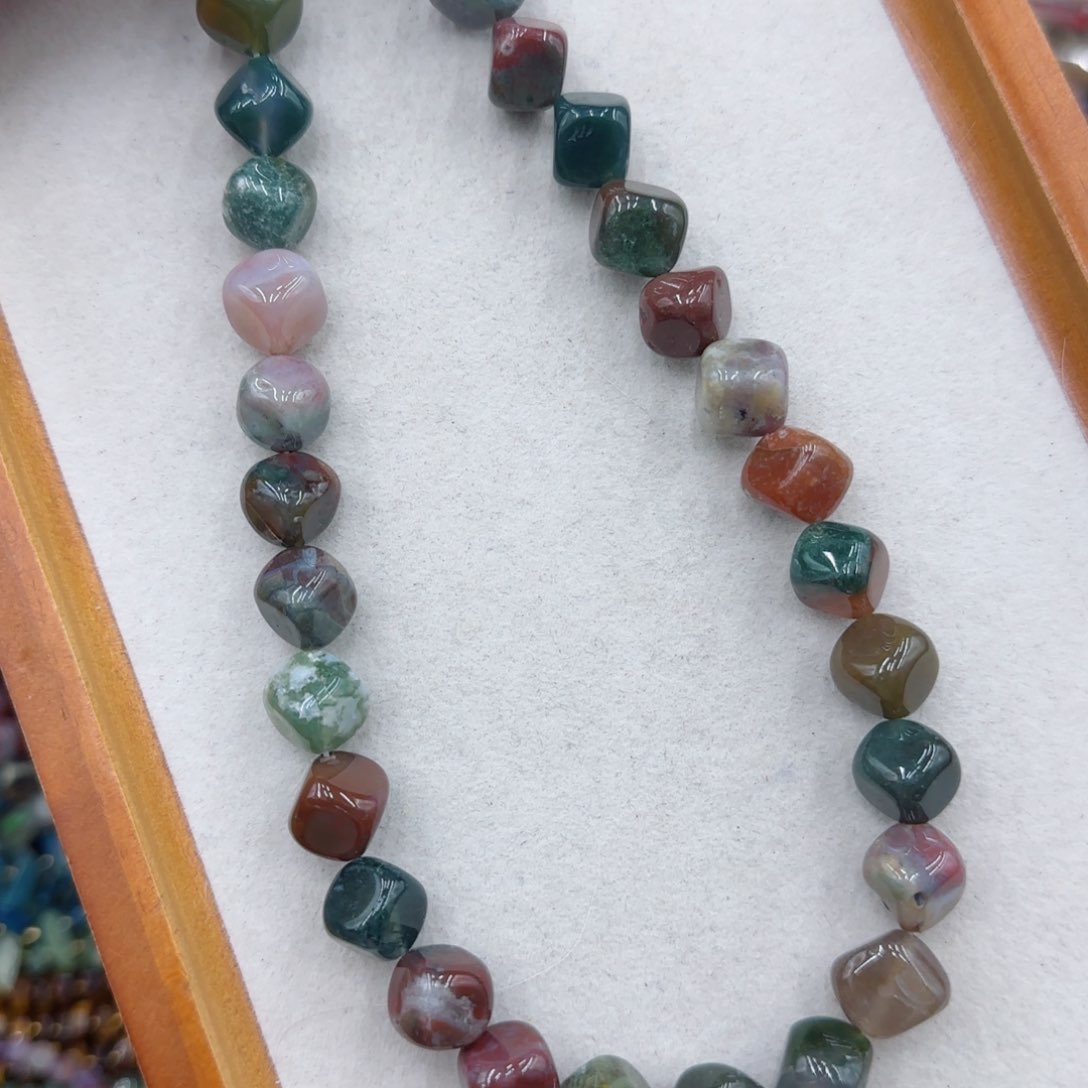 玛瑙/玉髓未镶嵌珠宝半成品印度玛瑙对角方块一条