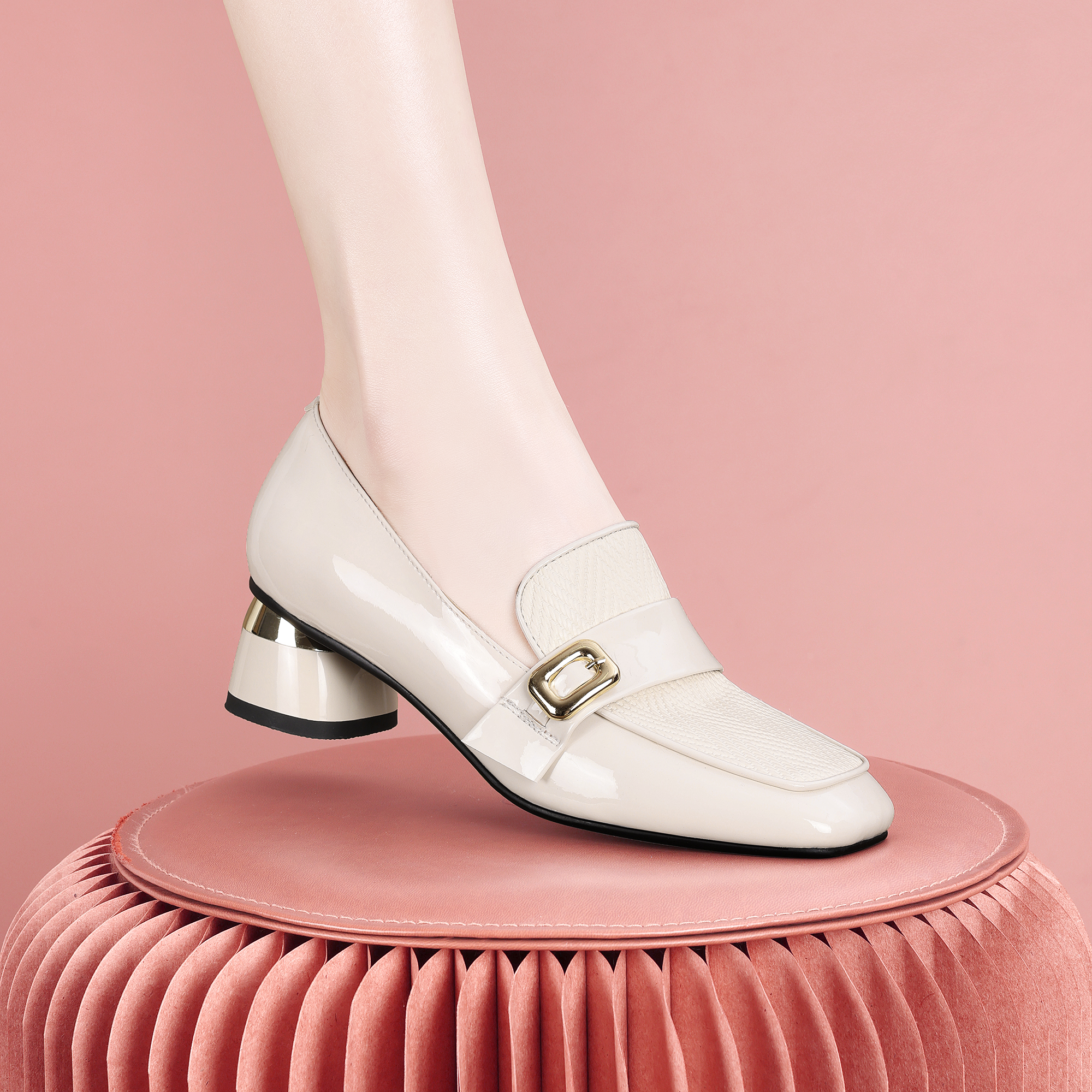 梵芮诗2025年春季新款金属装饰高级感气质外穿韩系粗跟单鞋-H1160