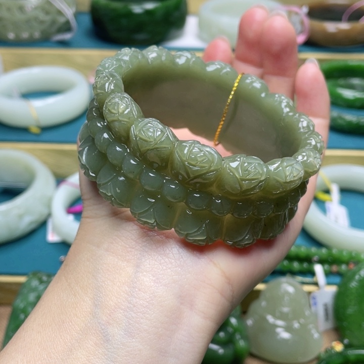 和田玉手镯57圈口 编号80未镶嵌