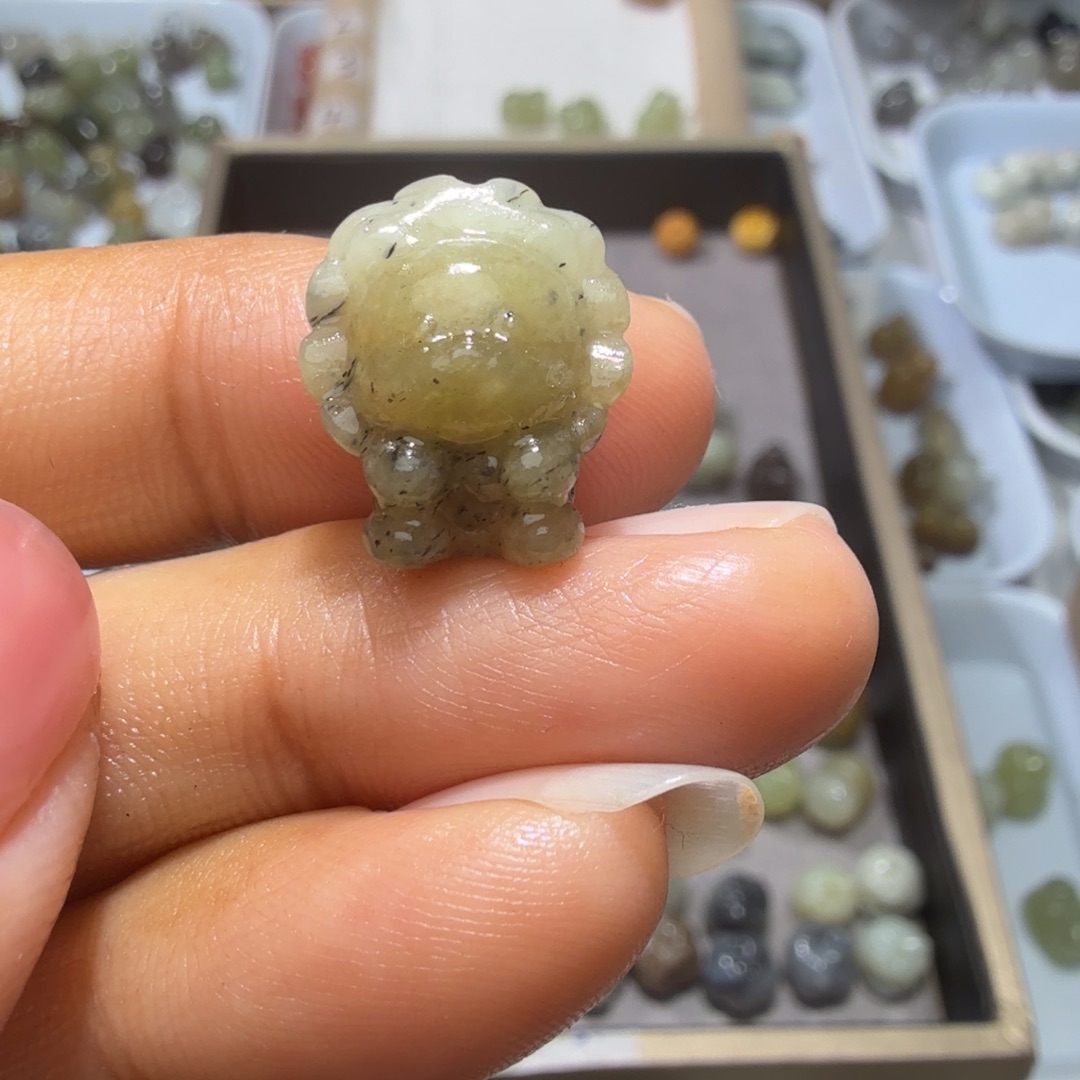 和田玉未镶嵌珠宝奇石