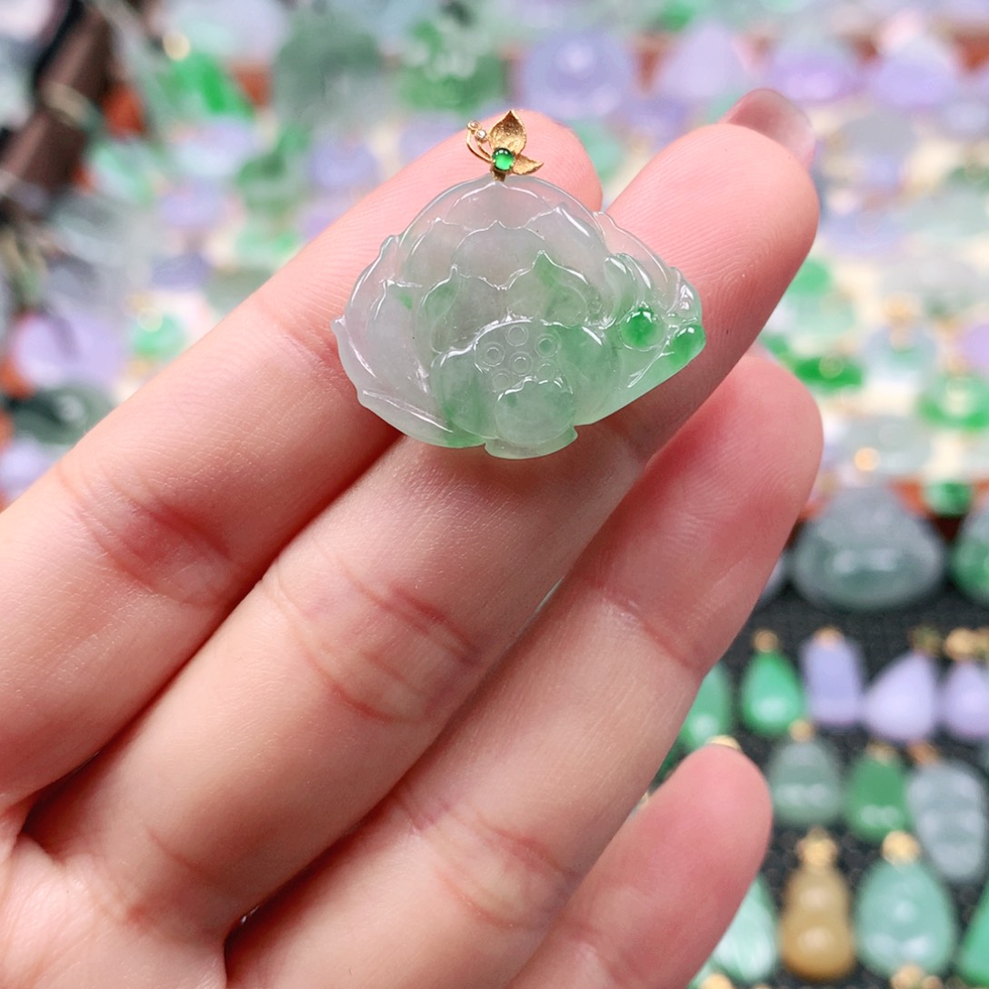 吊坠(不含链)18K金镶嵌翡翠