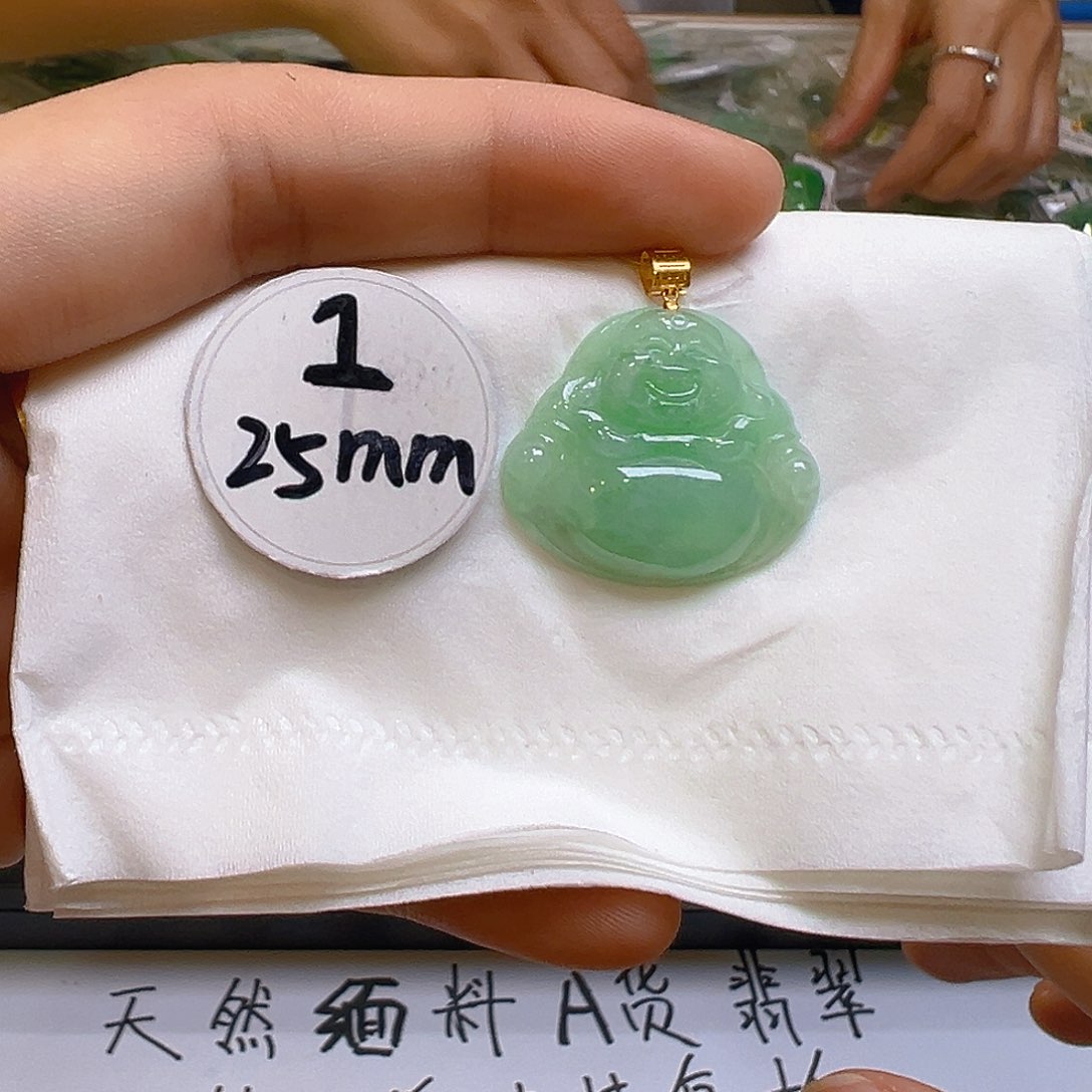 翡翠颈饰18K金镶嵌翡翠