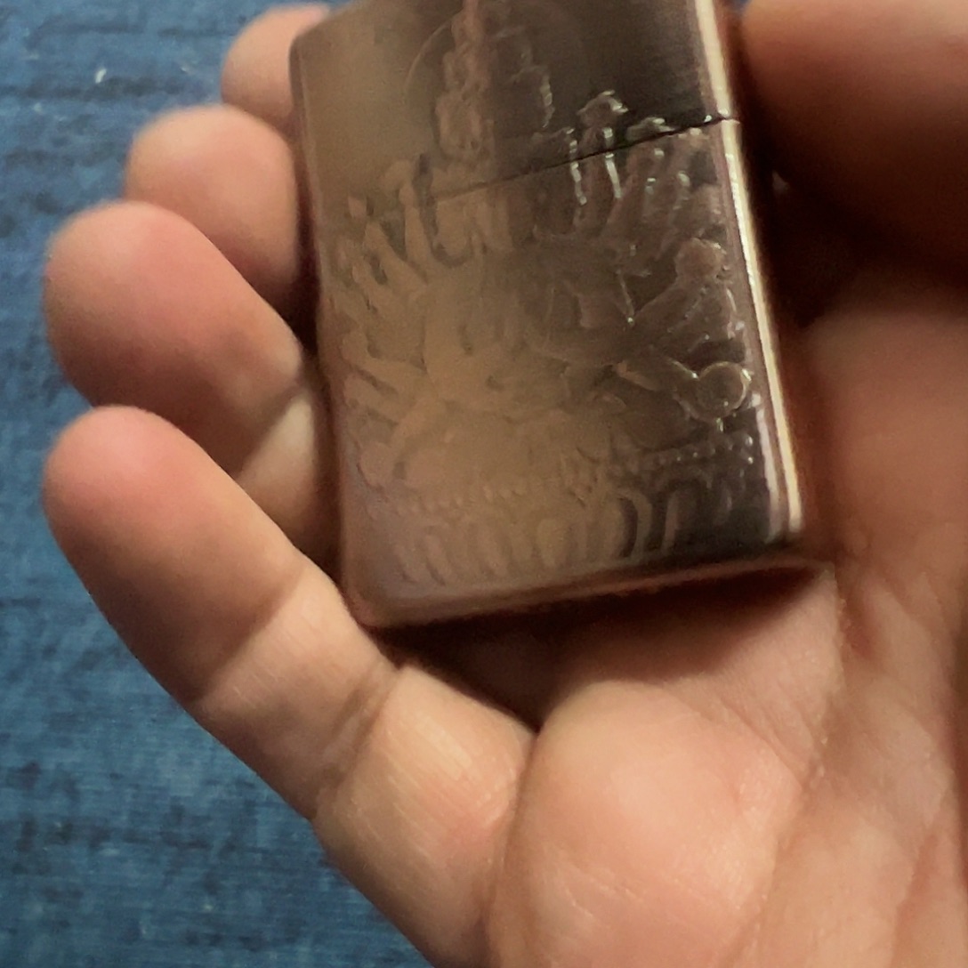 铜肚子疼，盔甲牵手，观音打火机