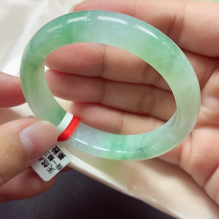 翡翠未镶嵌手镯天然缅甸A货翡翠