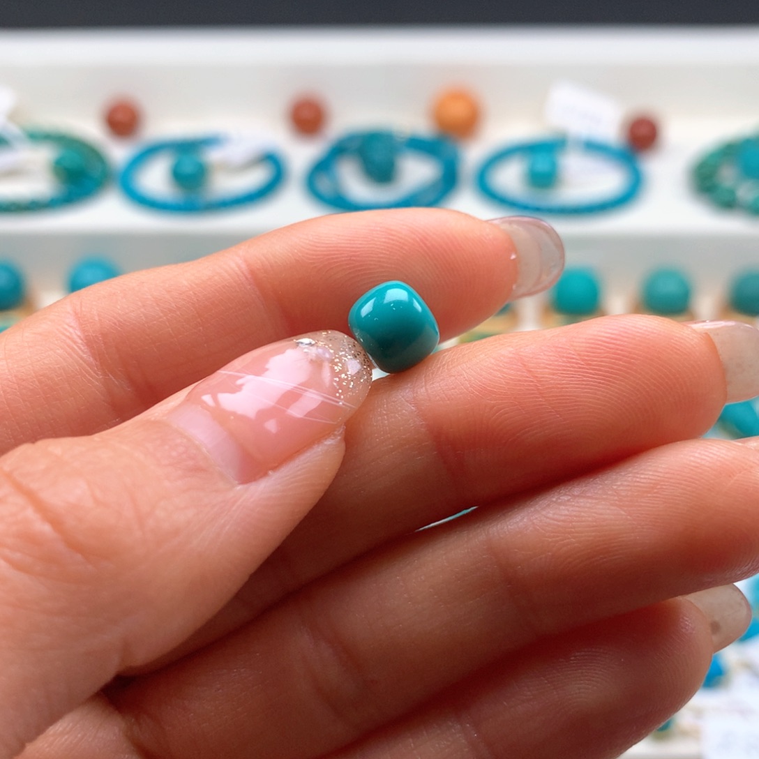 绿松石配饰未镶嵌