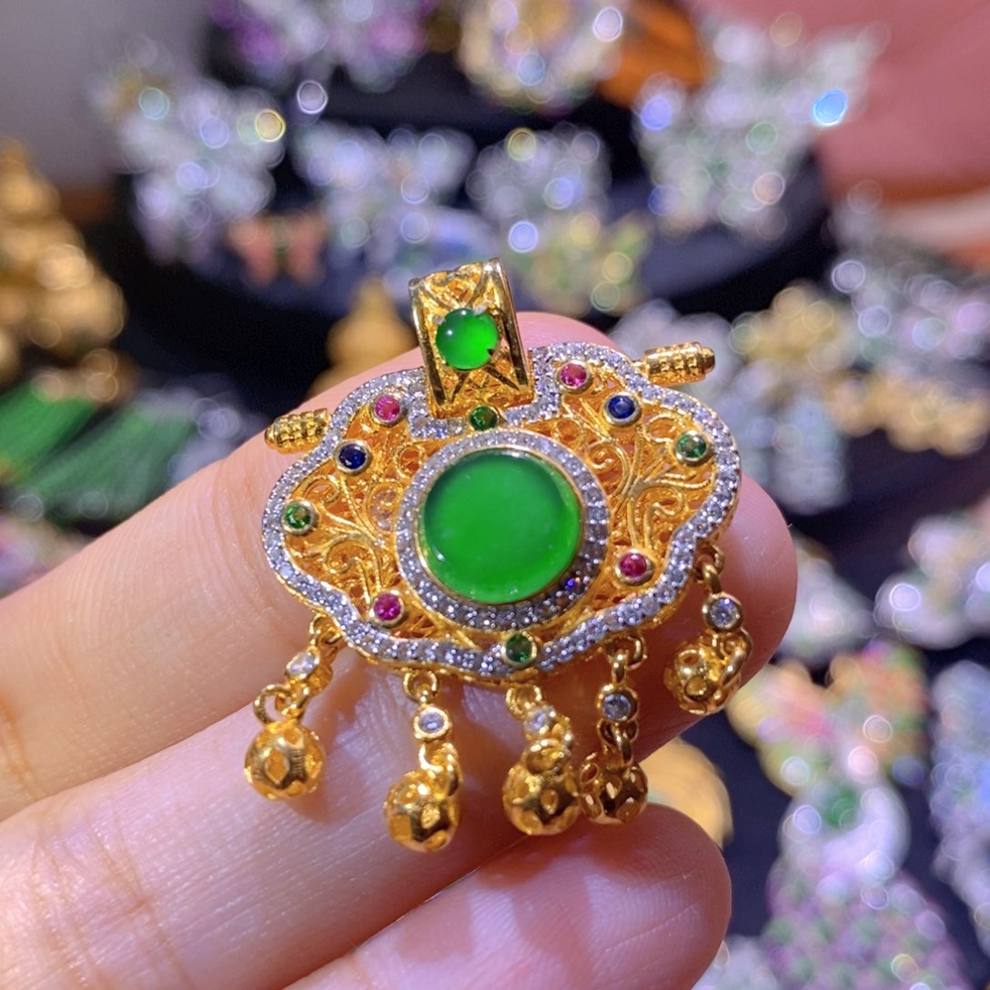 翡翠银S925镶嵌项圈天然翡翠