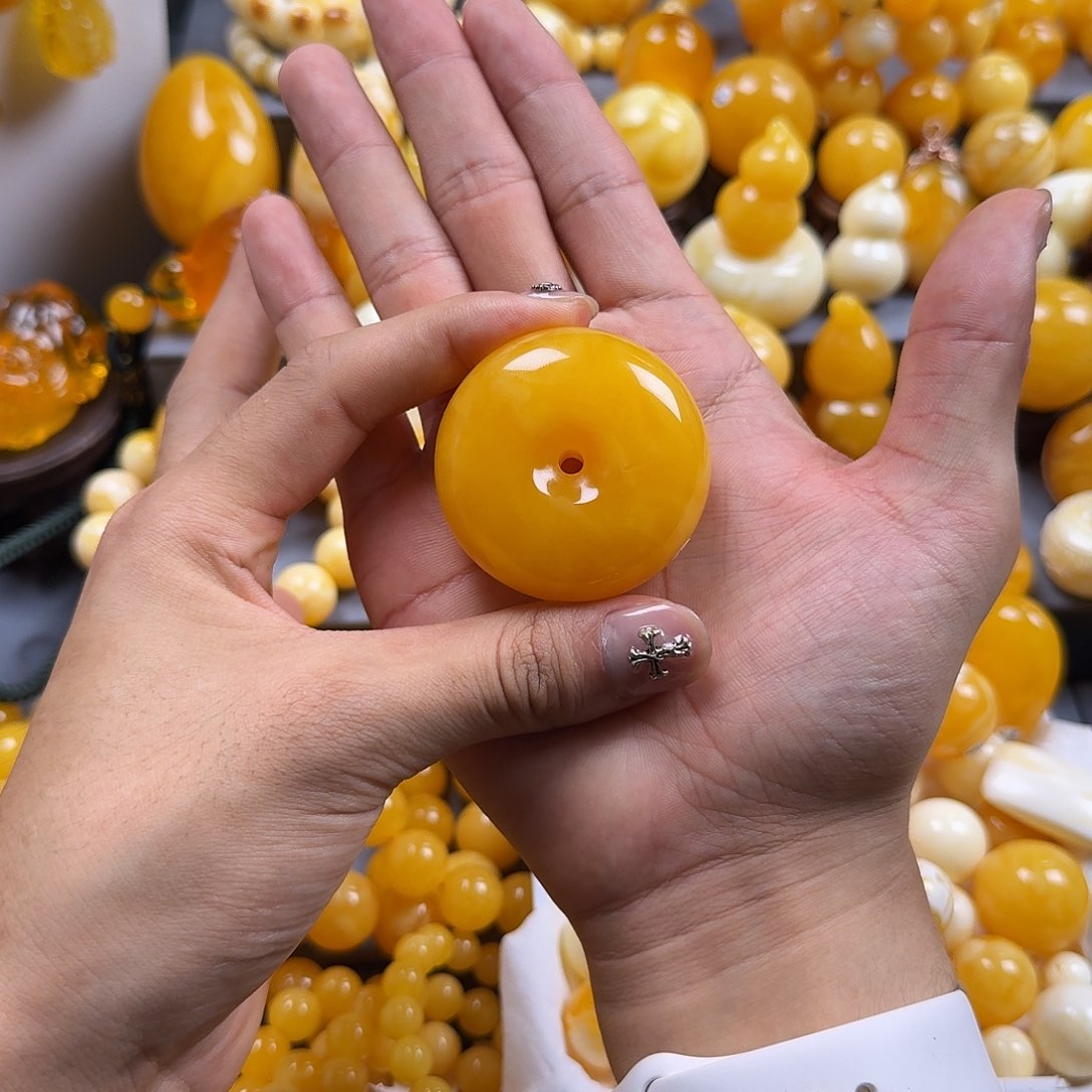 琥珀珠宝奇石未镶嵌平安扣