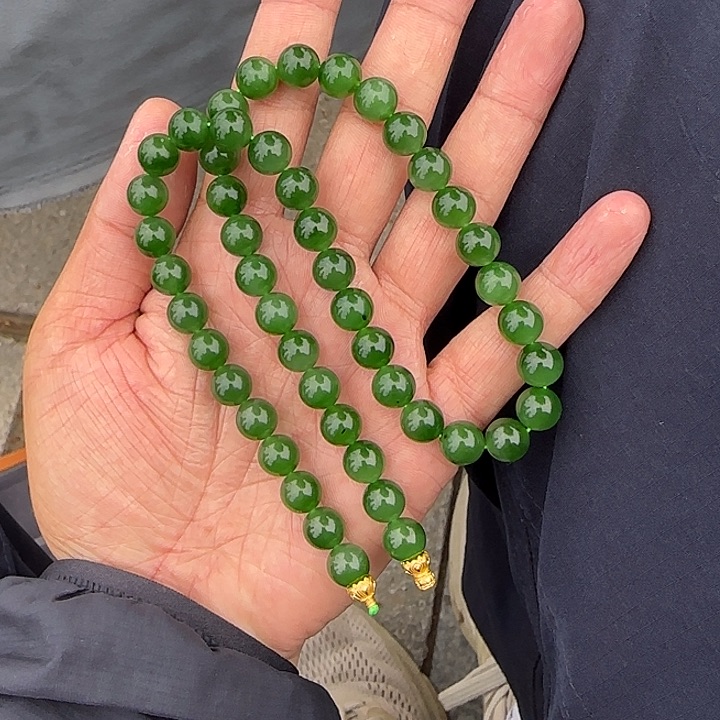 和田玉（碧玉）未镶嵌颈饰卡9.8