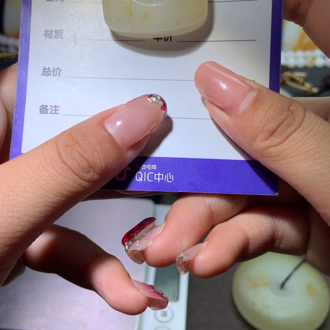 和田玉挂件未镶嵌干**嘛