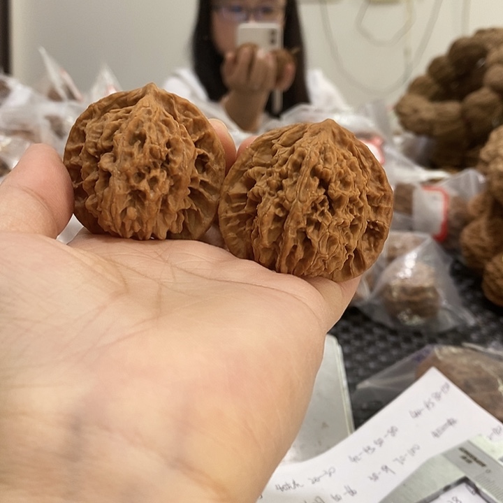 文玩核桃吊坠盘龙纹43+