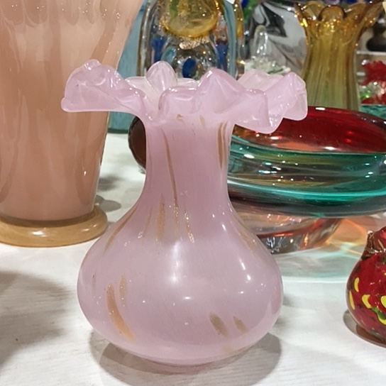 琉璃花瓶高19厘米口径5厘米