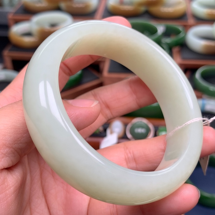 和田玉手镯未镶嵌59