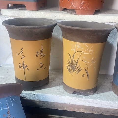 紫砂中国宜兴紫砂花盆，