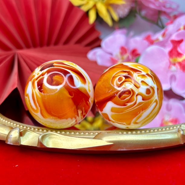 【正品保障】K001满含量金绞纹手球稀缺爆款时尚饰品（多样性发一）