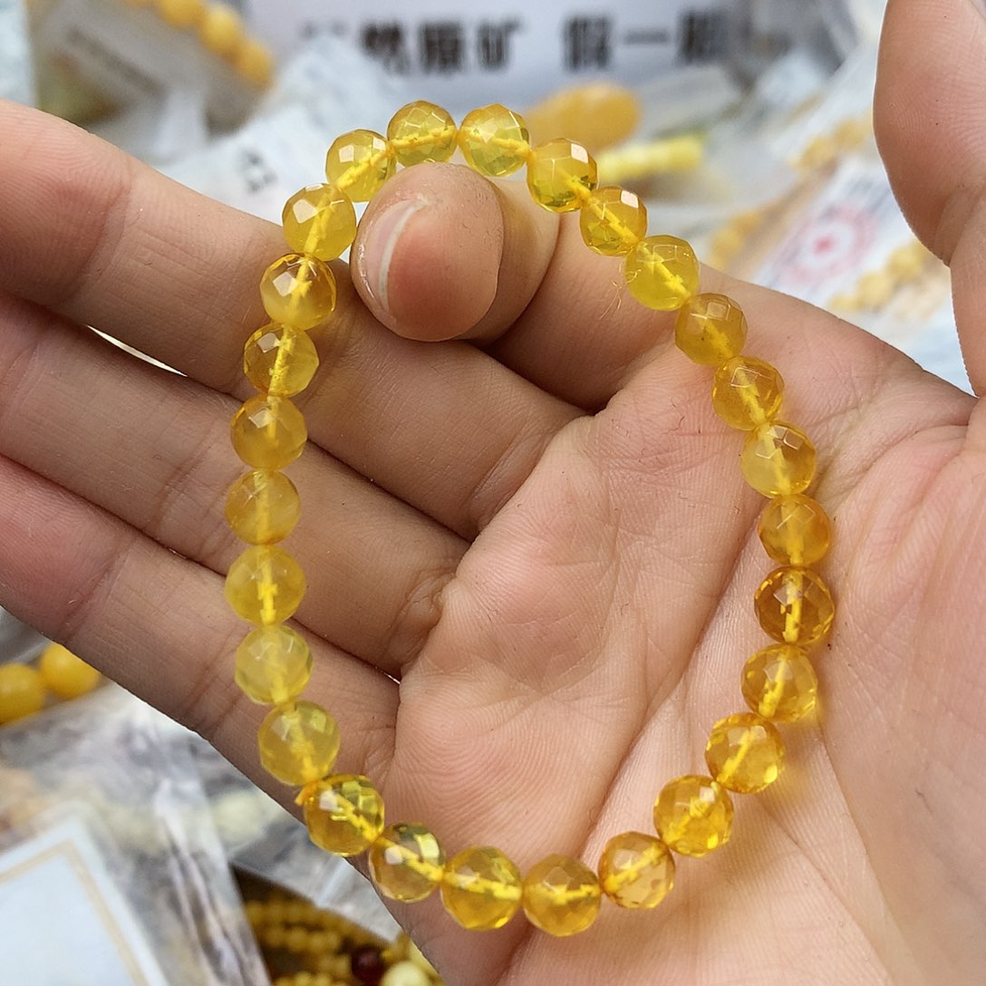 未镶嵌琥珀珠宝奇石