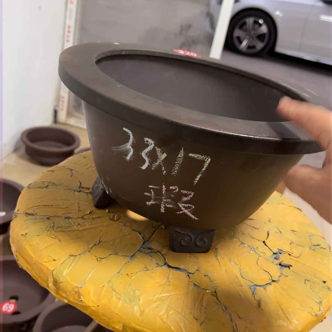 紫砂花盆呜呜呜呜