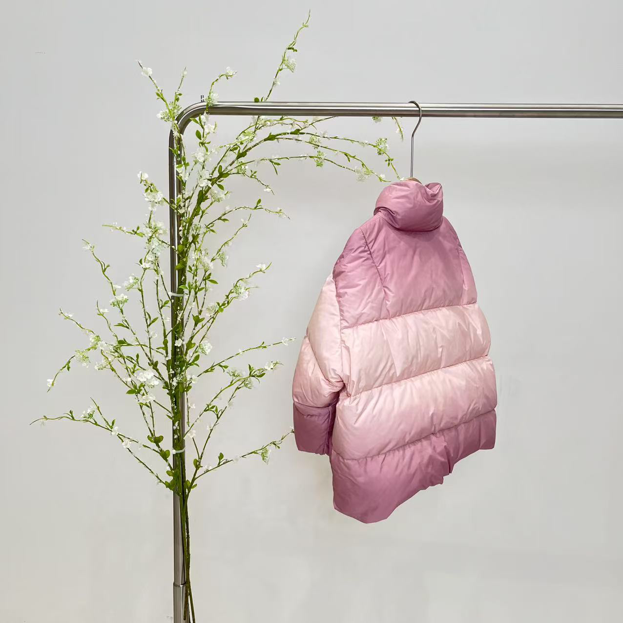 秋冬渐变羽绒服粉色 1300禾系