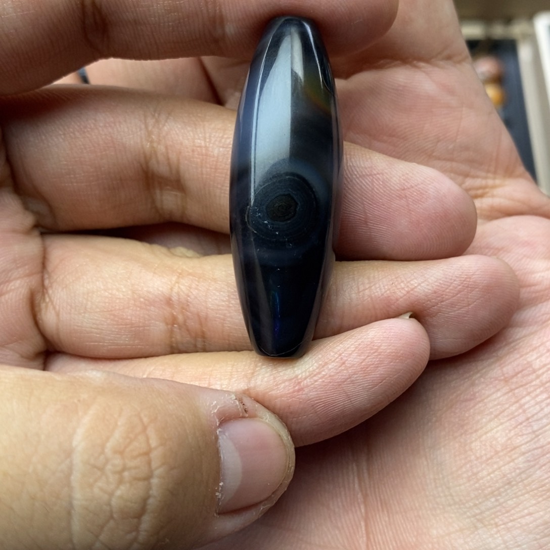 未镶嵌颈饰玛瑙/玉髓?*榆