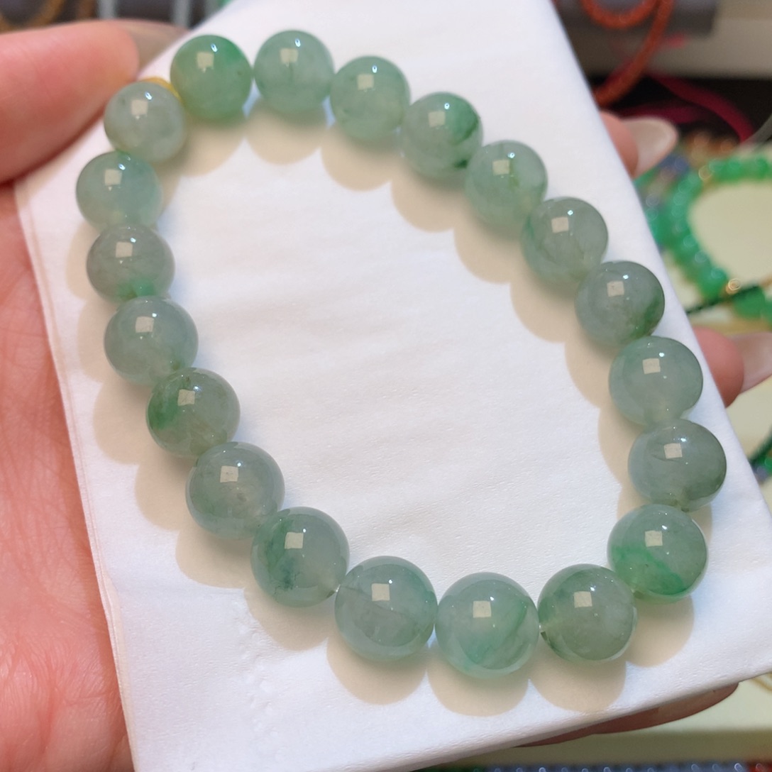 翡翠散珠冰胶飘绿花珠串