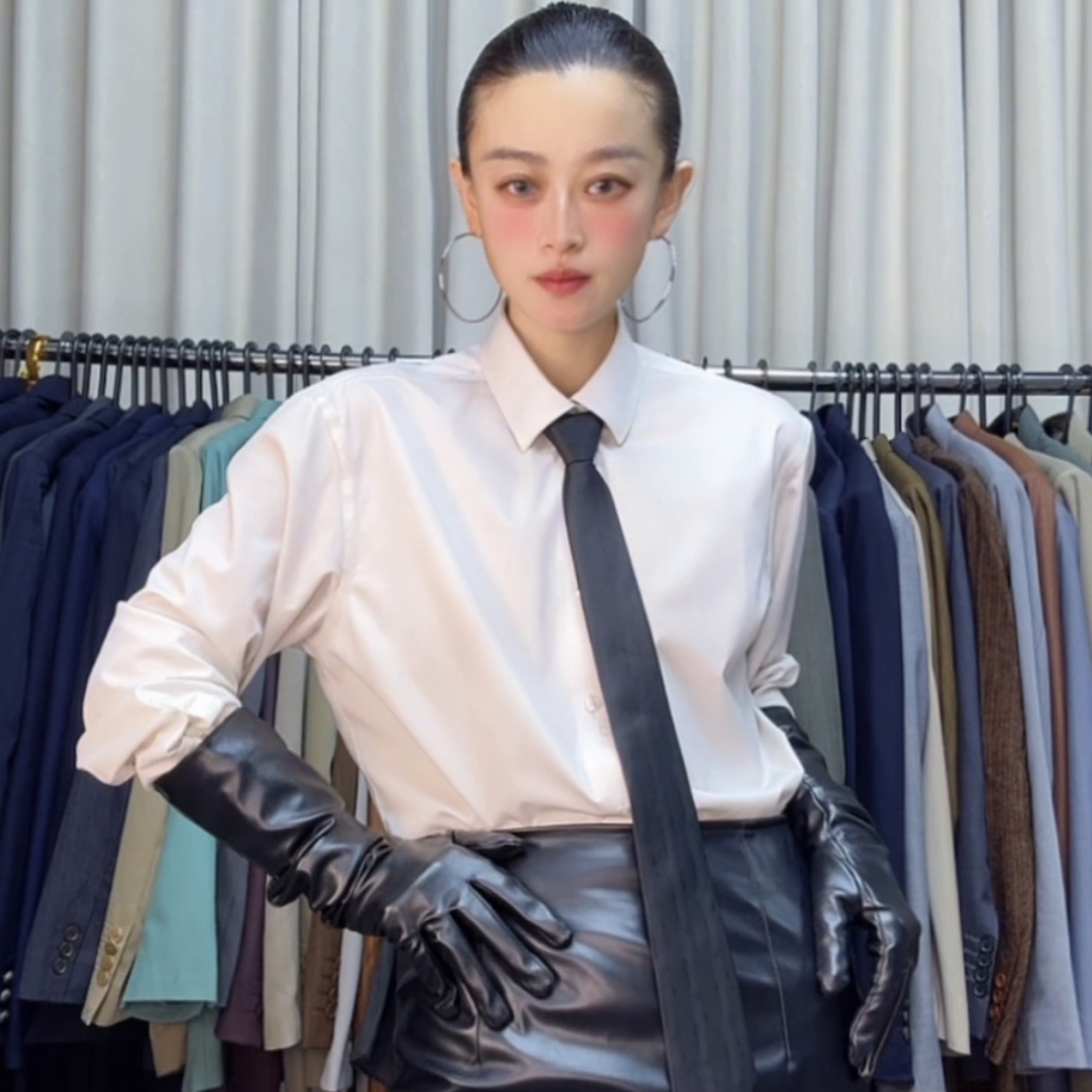 白色衬衫长袖高级垂感抗皱潮流百搭简约翻领免熨衬衣春秋新款