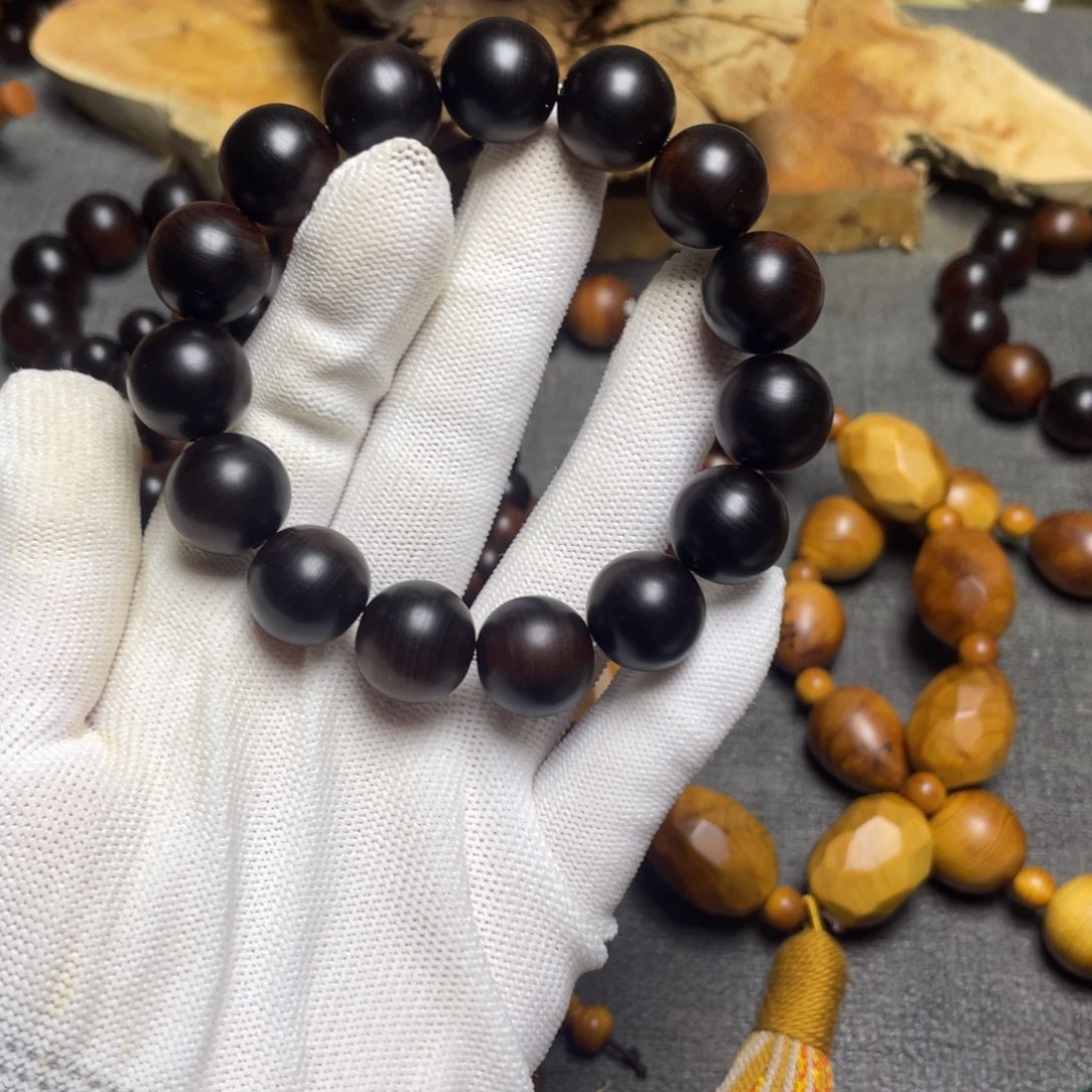 星***外柏木（崖柏）1.5雷击