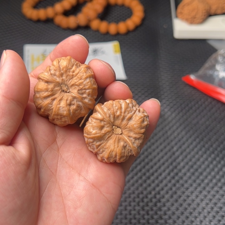 文玩核桃把件练手蛤蟆头36