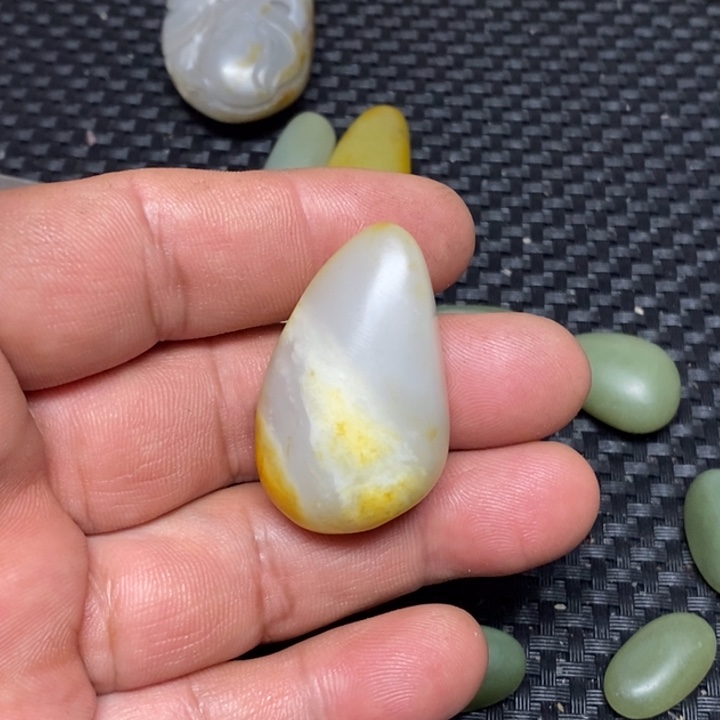 和田玉（白玉）珠宝奇石未镶嵌