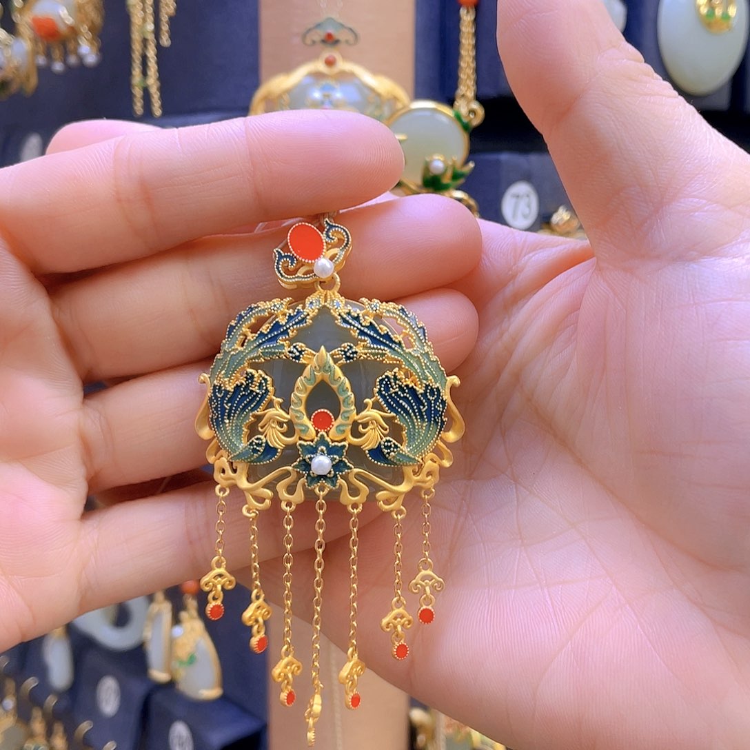 和田玉颈饰银S925镀金镶嵌