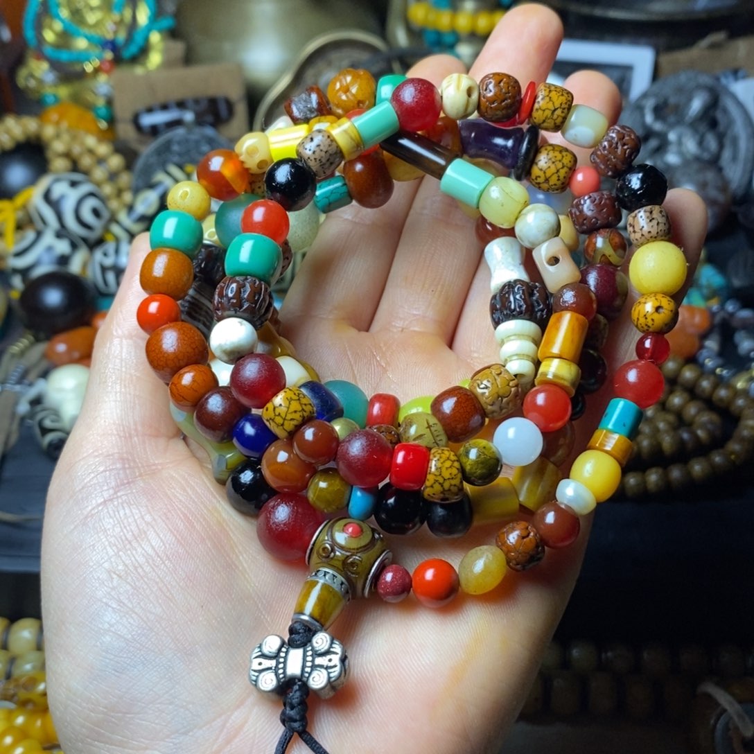 大叶紫檀（黑酸枝木类）