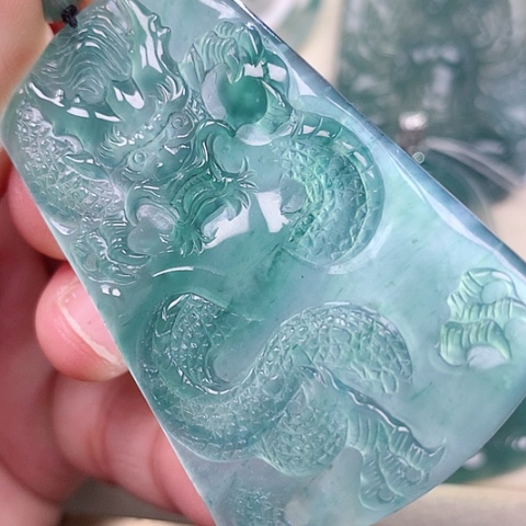 【闪购商品】翡翠未镶嵌吊坠(不含链)