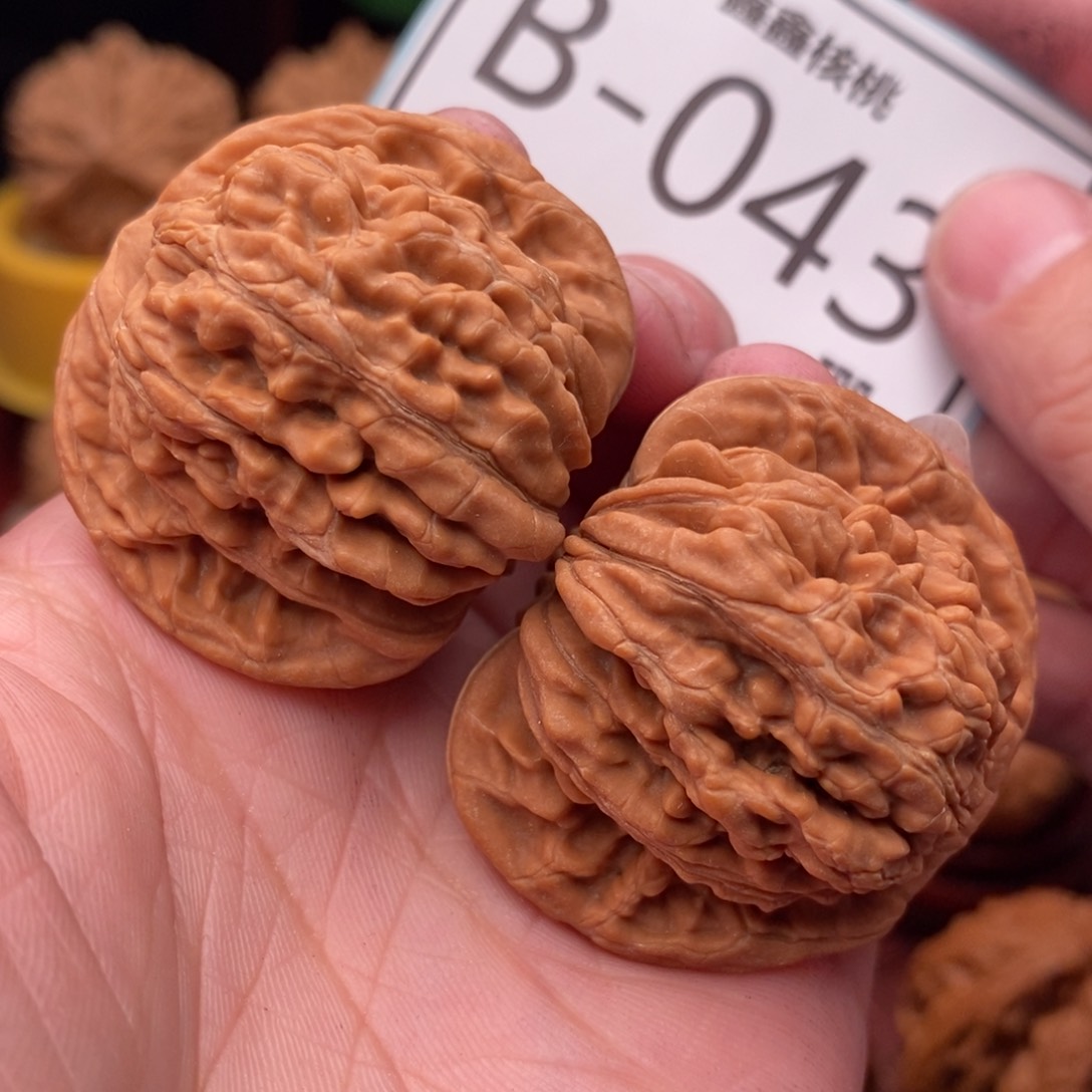 文玩核桃把件汉高楼39