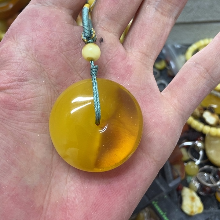 未镶嵌蜜蜡裸石吊坠