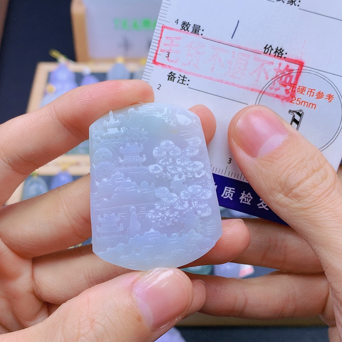 翡翠未镶嵌颈饰翡翠