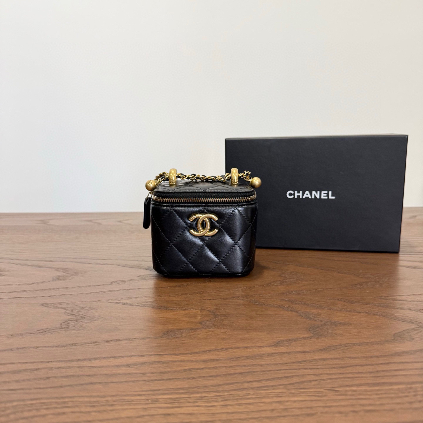 99新 Chanel/香奈儿 Chanel香奈儿 化妆盒子链条包 31开 尺寸10×9