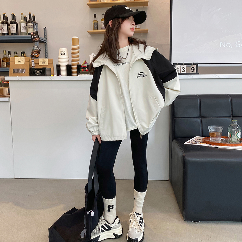 女童冲锋衣外套春装2025新款休闲上衣中大儿童装春春季夹克拉链衫