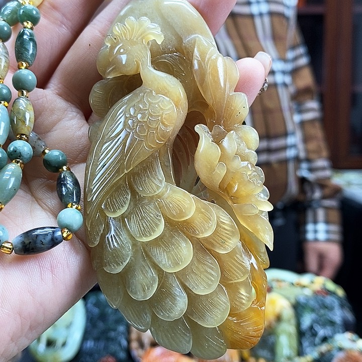 蛇纹石玉吊坠未镶嵌